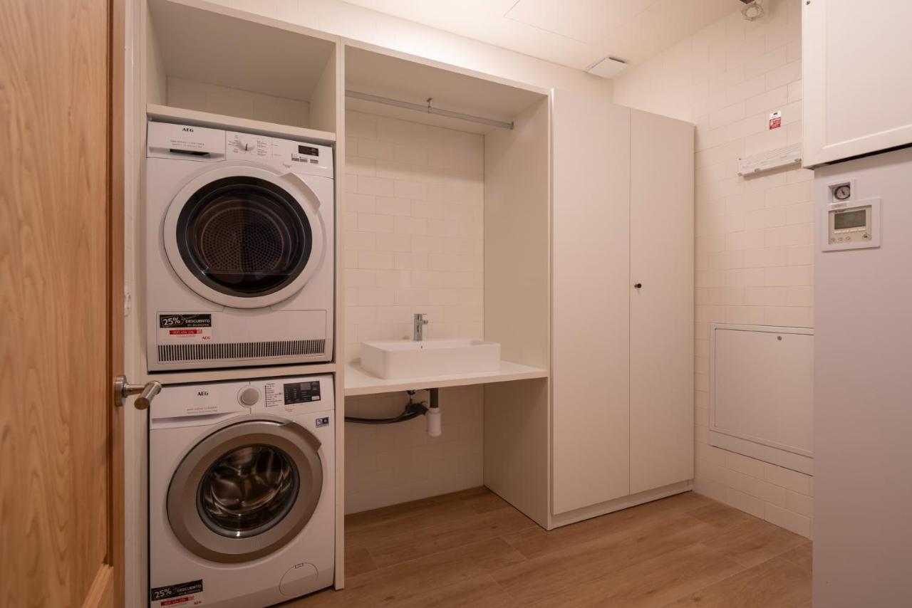 Housingcoruna Real58 *